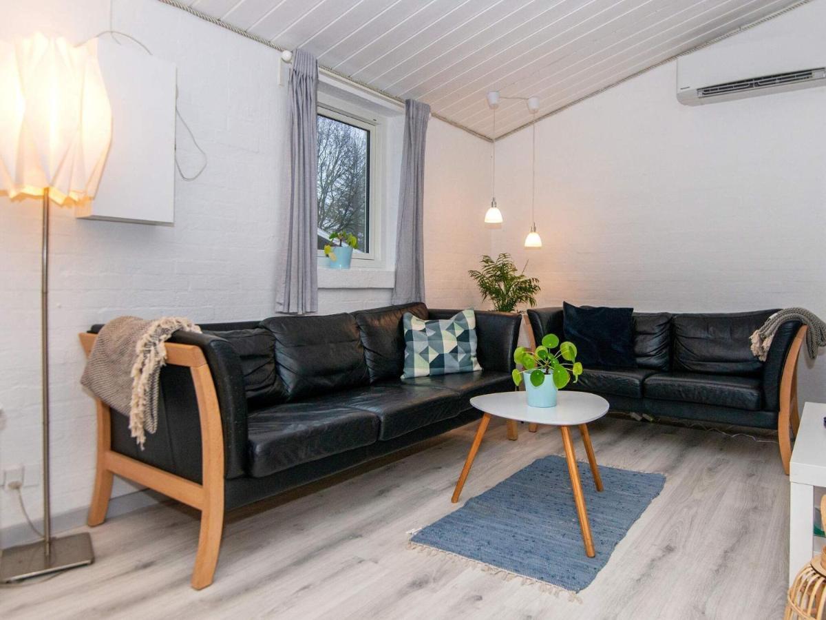 7 Person Holiday Home In Rsted Kare Esterno foto